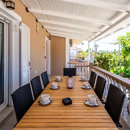 Kotetsi * لاغاناس